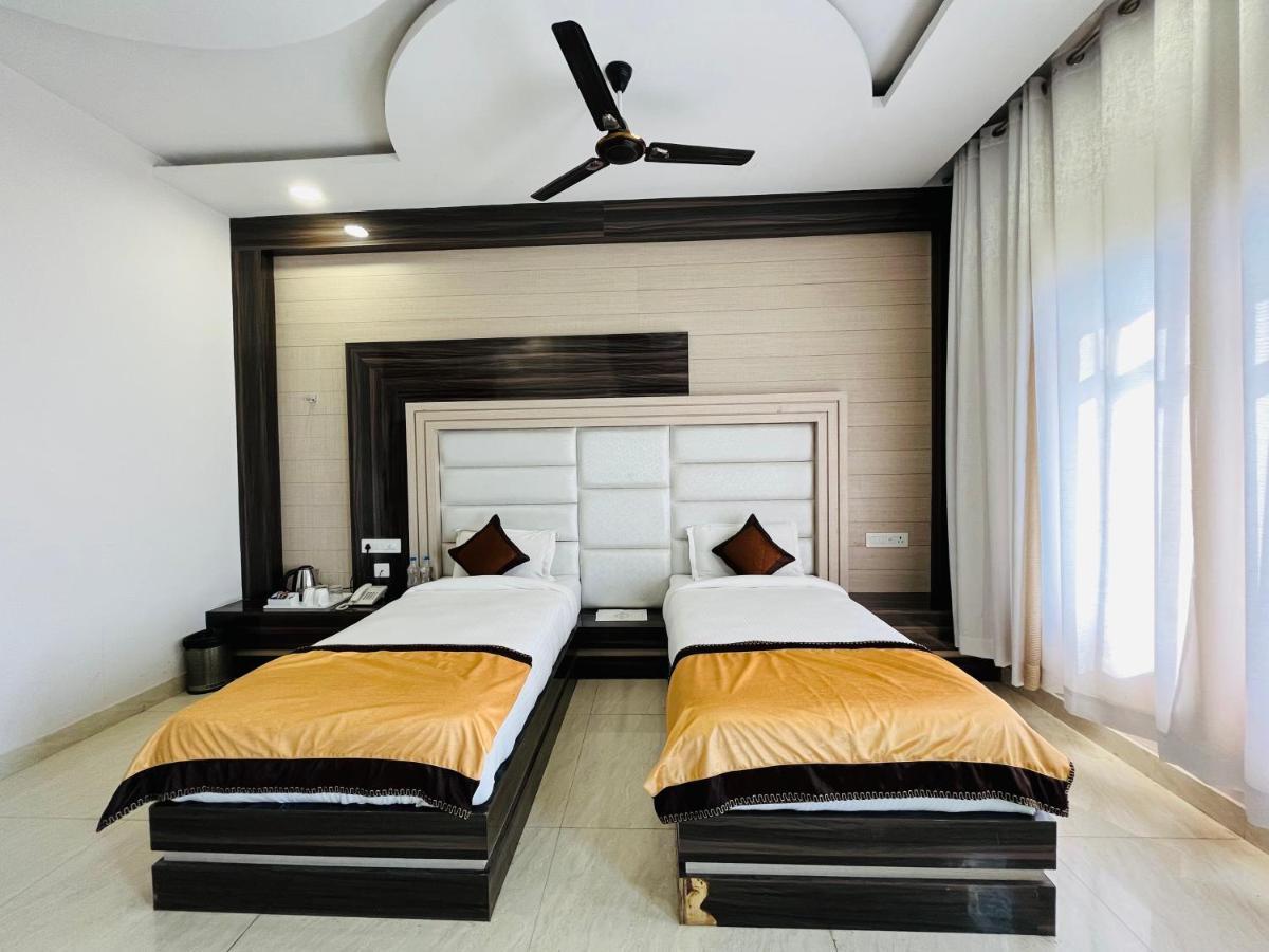 The Grand Lajja - All Staff Vaccinated Hotel Bahadrabad ภายนอก รูปภาพ